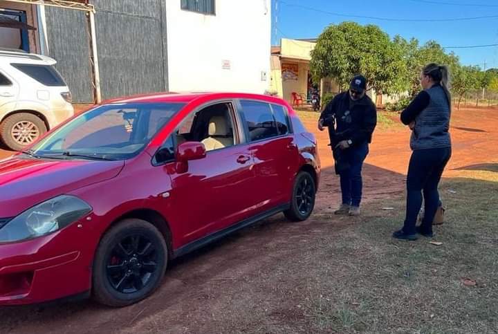 Olhar 67 - Polícia paraguaia apreende carro brasileiro com metralhadora