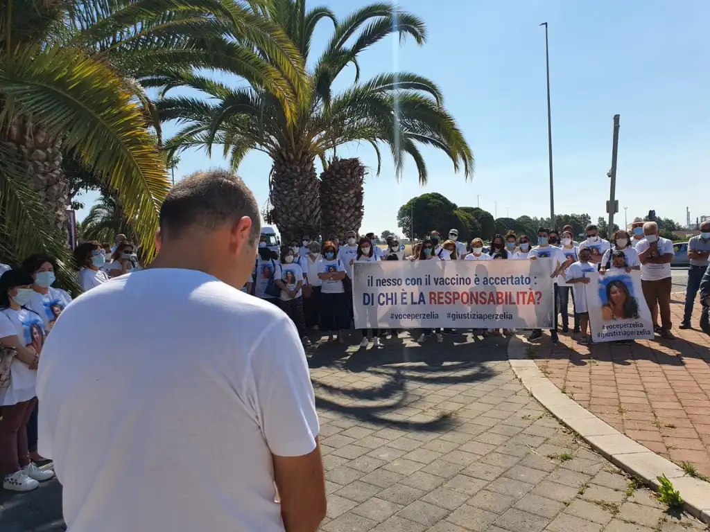 Olhar 67 - Registrado na Itália o primeiro caso de indenização para morte causada pela vacina anti-covid