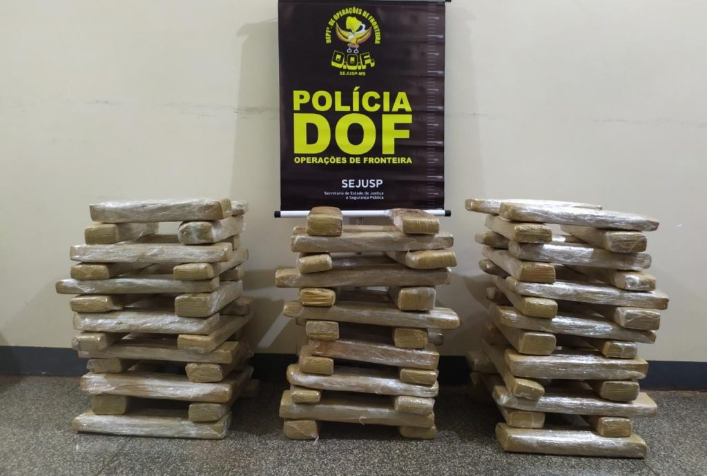 Olhar 67 - Duas mulheres são presas com 72 Kg de maconha em Ponta Porã