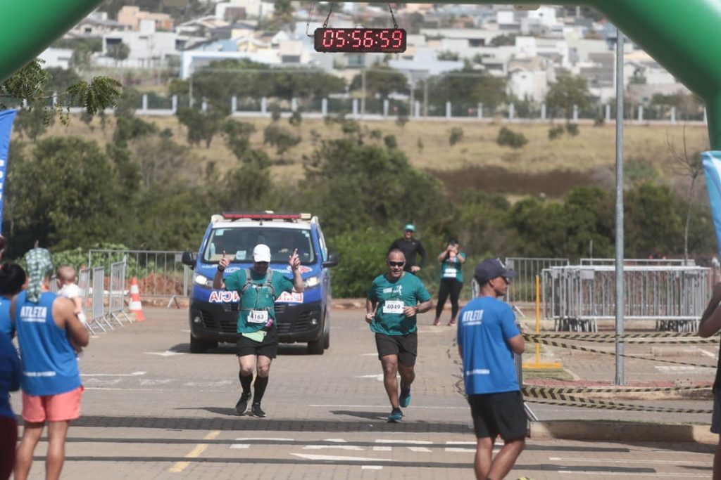 Olhar 67 - Primeira edição da Maratona de Campo Grande foi marcada pela emoção