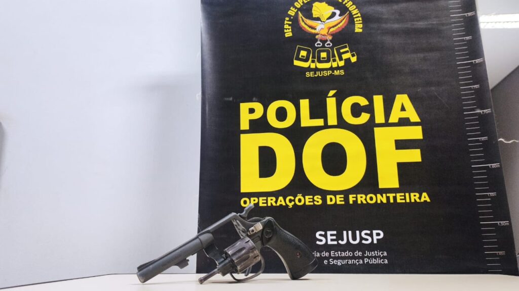 Olhar 67 - Caminhão que seguia para São Paulo com maconha nos pneus foi apreendido pelo DOF