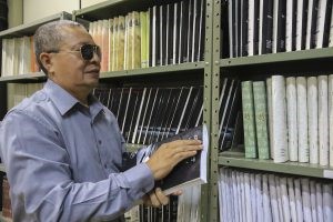 Olhar 67 - Biblioteca Isaias Paim apresenta acervo para cegos e anuncia curso no Dia Mundial do Braile