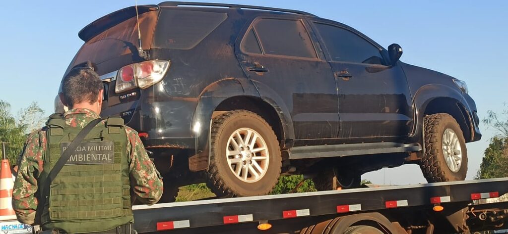 Olhar 67 - Polícia Militar Ambiental de Naviraí apreende veículo com registro de roubo em São Paulo