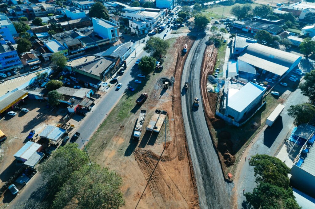 Olhar 67 - <strong>Prefeitura de Ponta Porã dá início às obras de Revitalização da Linha Internacional</strong>